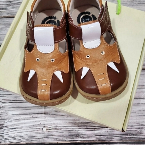 Livie and Luca Elephant Sandals New Without Box - Picture 5 of 6